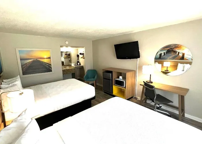 Top Wildwood Beach Hotels Near Pristine Shores