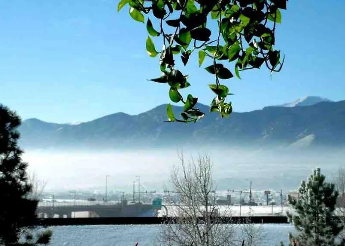 Best Hotels in Monument Valley Getaway